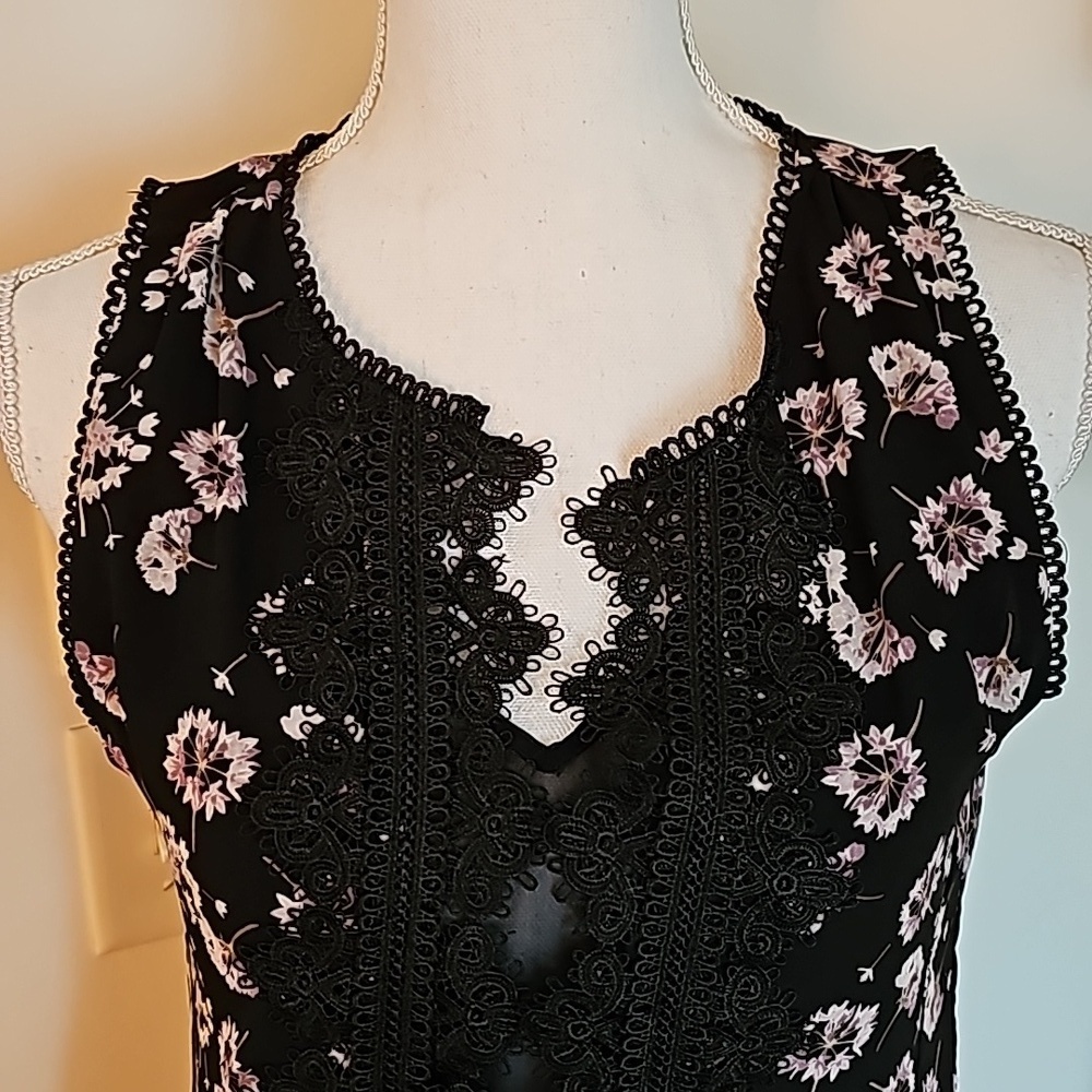 WHBM shell - Picture 2 of 4